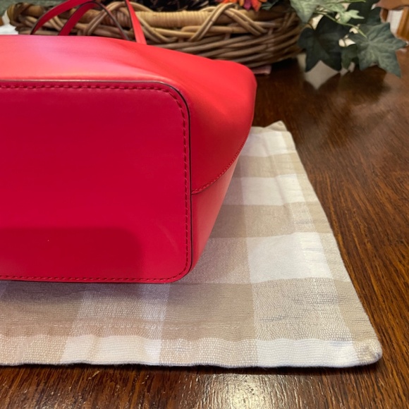 Kate Spade tori sawyer street geranium tote NWT - Picture 5 of 14